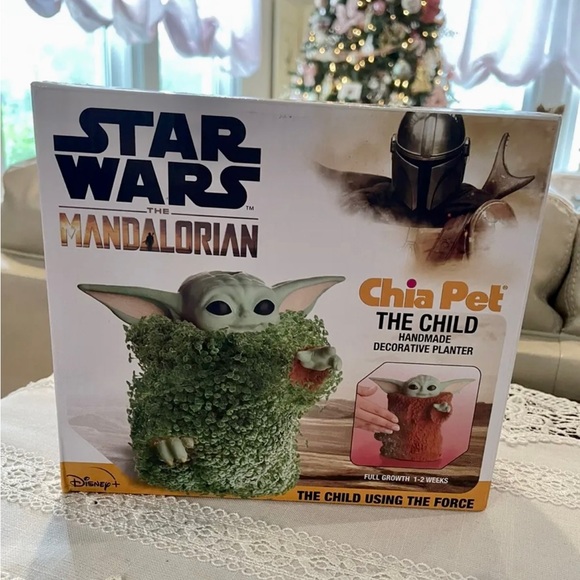 Disney Star Wars Mandalorian Chia Pet Planter New - Picture 2 of 6